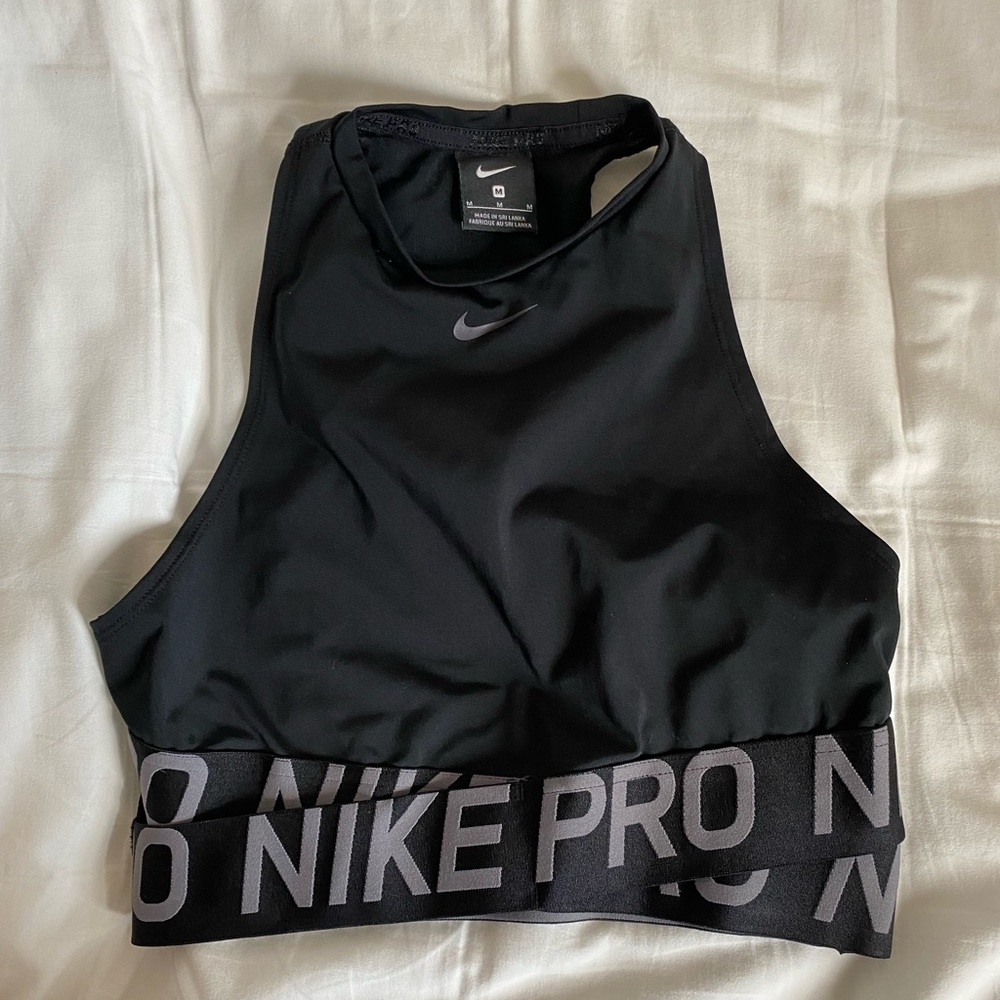 Nike pro cris cross tank size medium